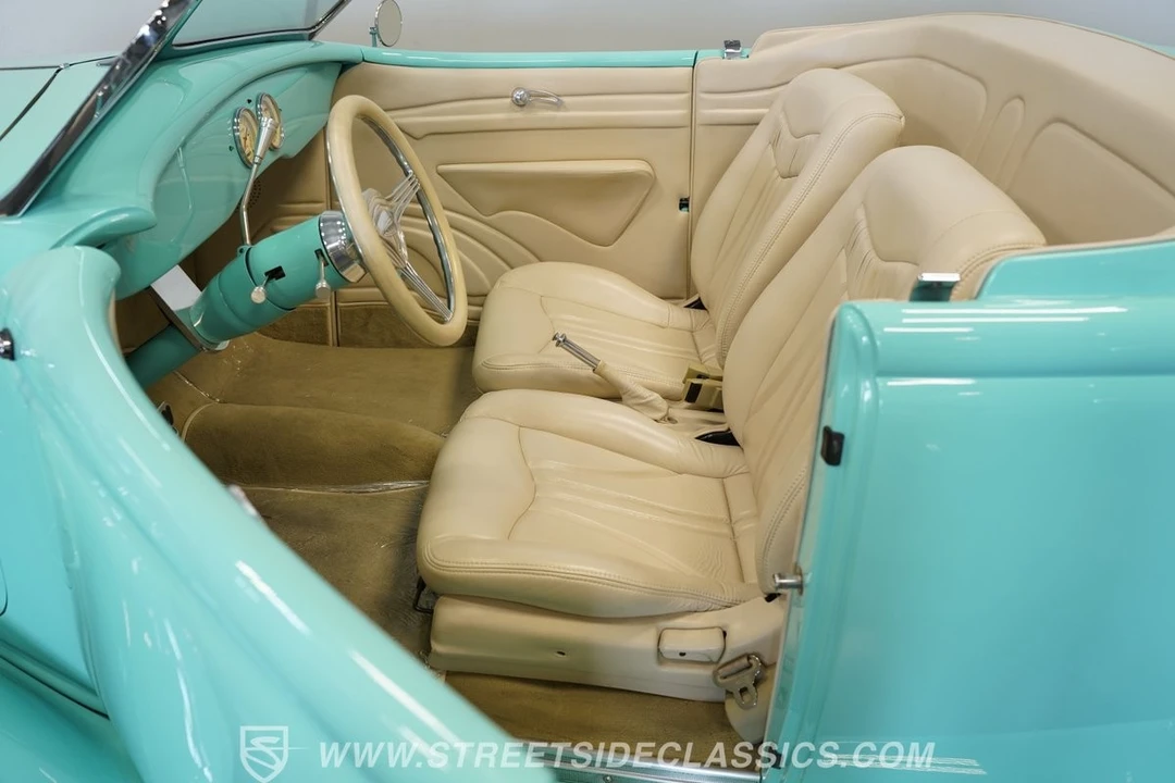 1939 Ford Standard & Deluxe & Super Deluxe - Image 4 of 31