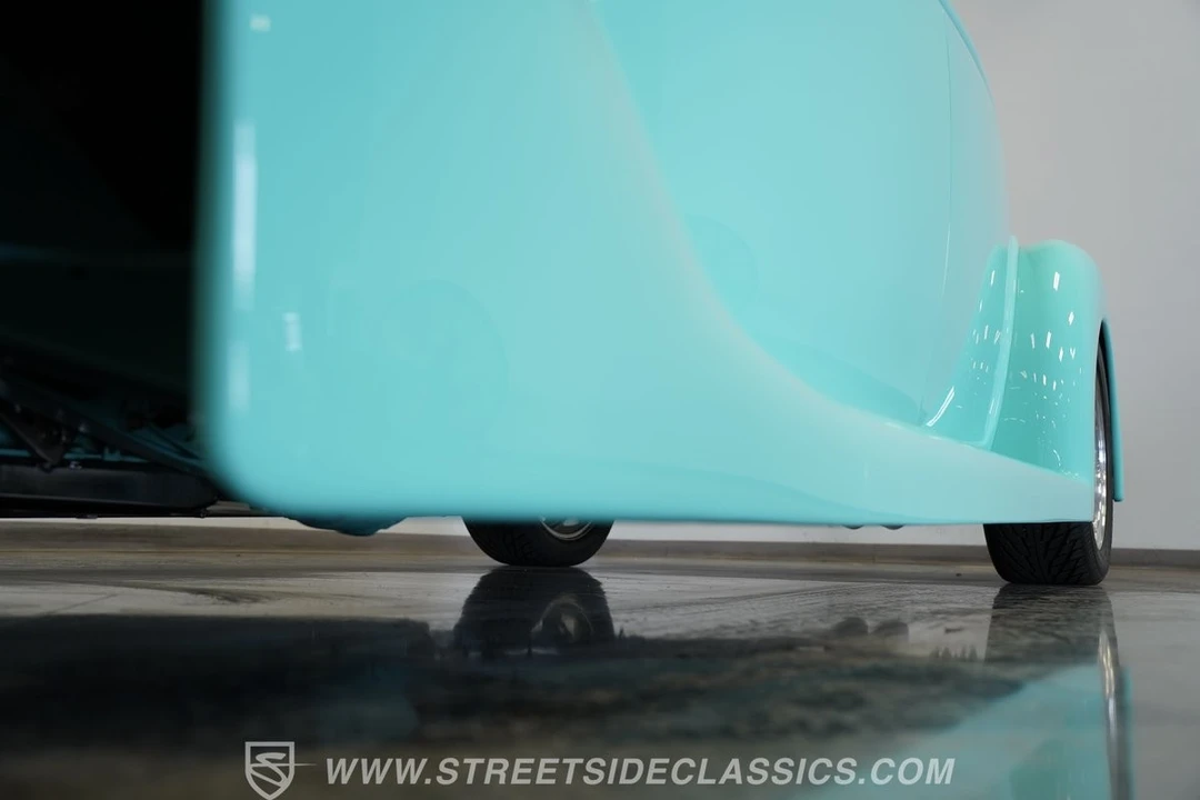 1939 Ford Standard & Deluxe & Super Deluxe - Image 28 of 31