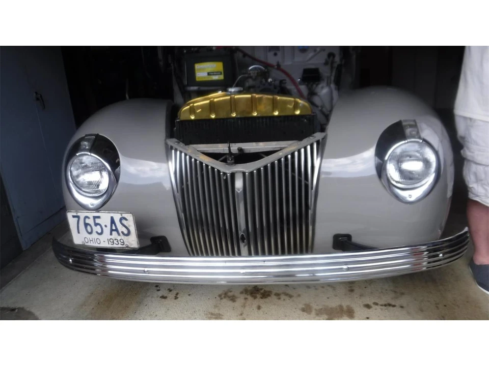 1939 Ford Standard & Deluxe & Super Deluxe - Image 4 of 31