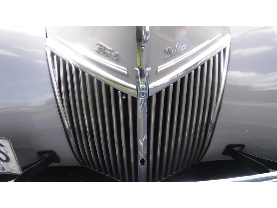 1939 Ford Standard & Deluxe & Super Deluxe - Image 10 of 31