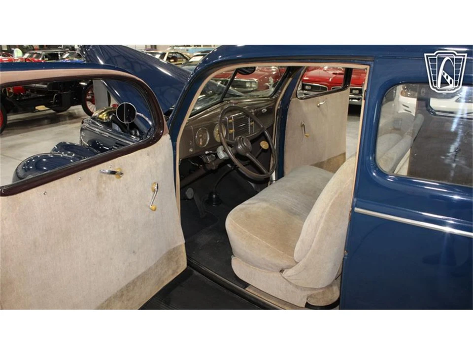 1939 Ford Standard & Deluxe & Super Deluxe - Image 2 of 31
