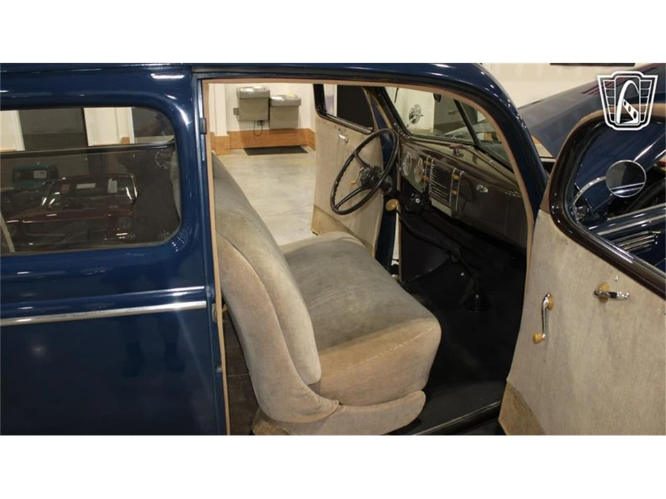 1939 Ford Standard & Deluxe & Super Deluxe - Image 3 of 31
