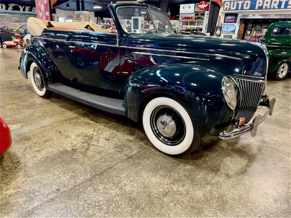 1939 Ford Standard & Deluxe & Super Deluxe - Image 15 of 31