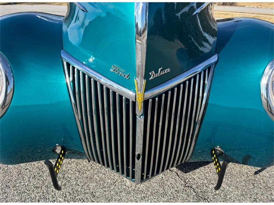1939 Ford Standard & Deluxe & Super Deluxe - Image 18 of 31