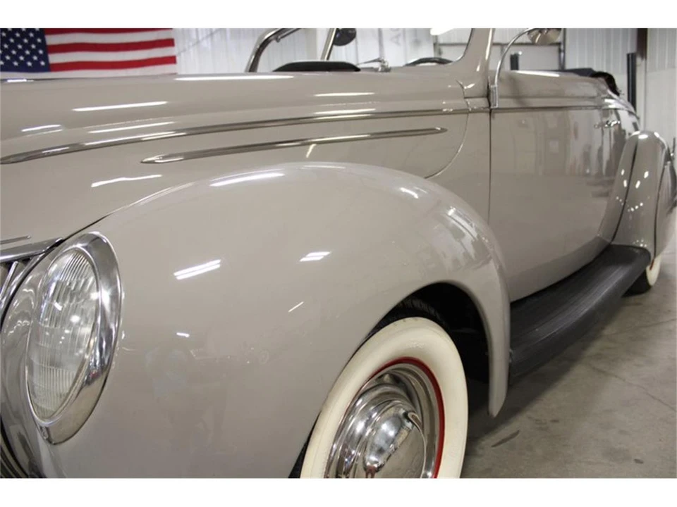 1939 Ford Standard & Deluxe & Super Deluxe - Image 10 of 31