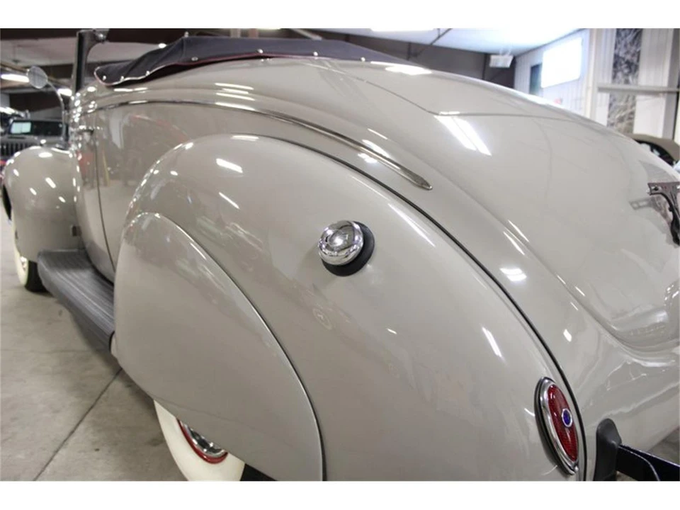 1939 Ford Standard & Deluxe & Super Deluxe - Image 11 of 31