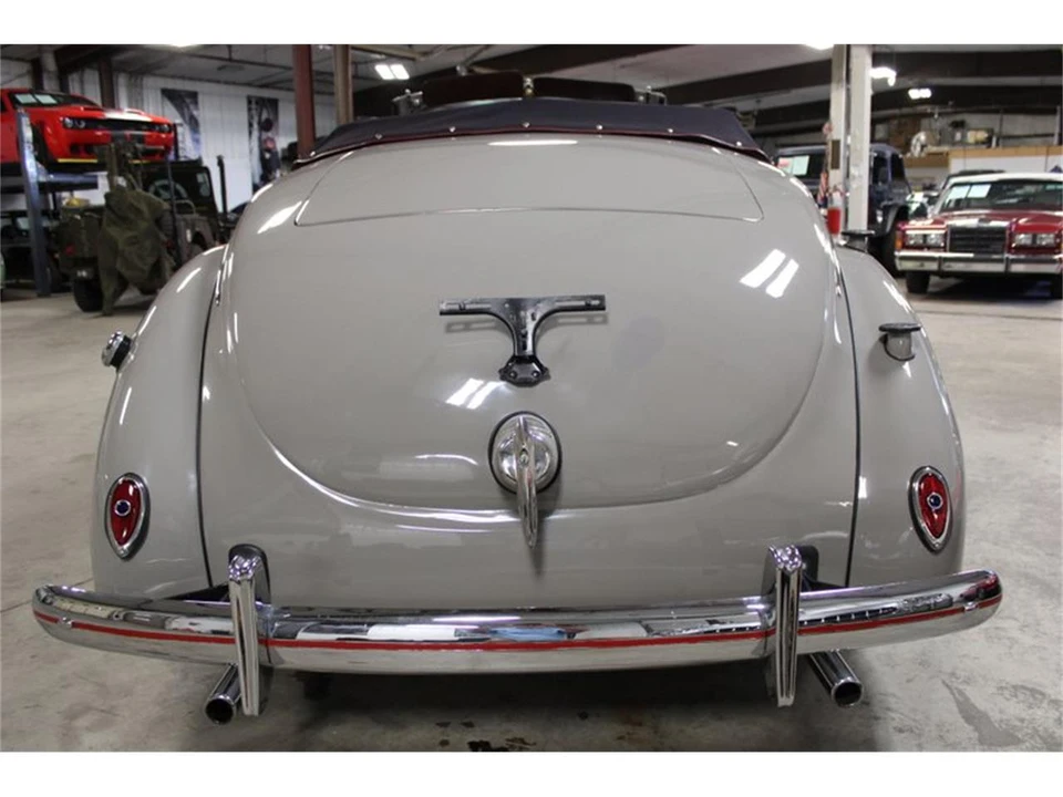 1939 Ford Standard & Deluxe & Super Deluxe - Image 5 of 31