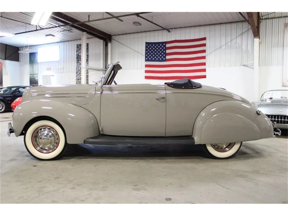 1939 Ford Standard & Deluxe & Super Deluxe - Image 3 of 31