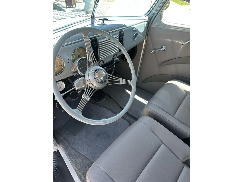 1939 Ford Standard & Deluxe & Super Deluxe - Image 5 of 5