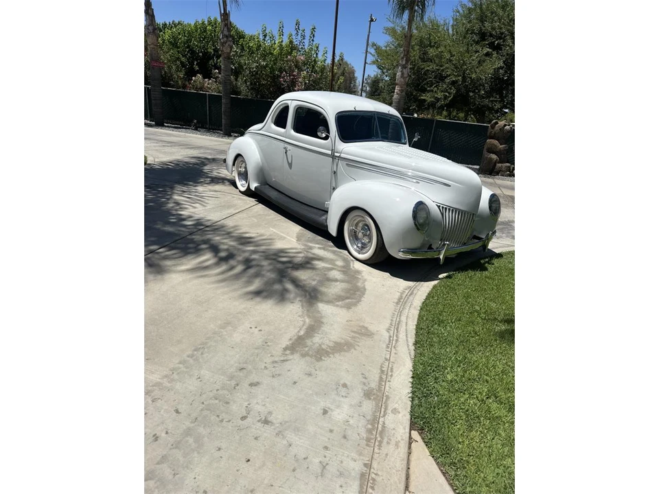 1939 Ford Standard & Deluxe & Super Deluxe - Image 2 of 5