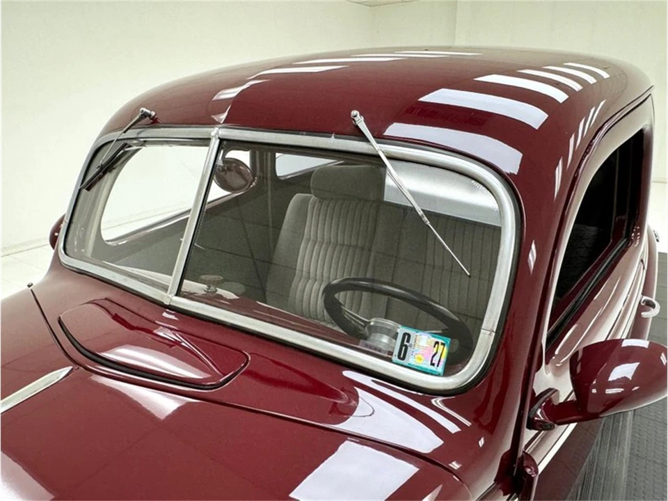 1939 Ford Standard & Deluxe & Super Deluxe - Image 13 of 31