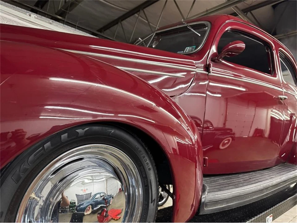 1939 Ford Standard & Deluxe & Super Deluxe - Image 30 of 31