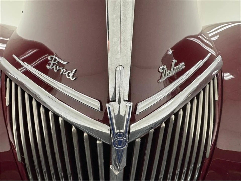 1939 Ford Standard & Deluxe & Super Deluxe - Image 10 of 31