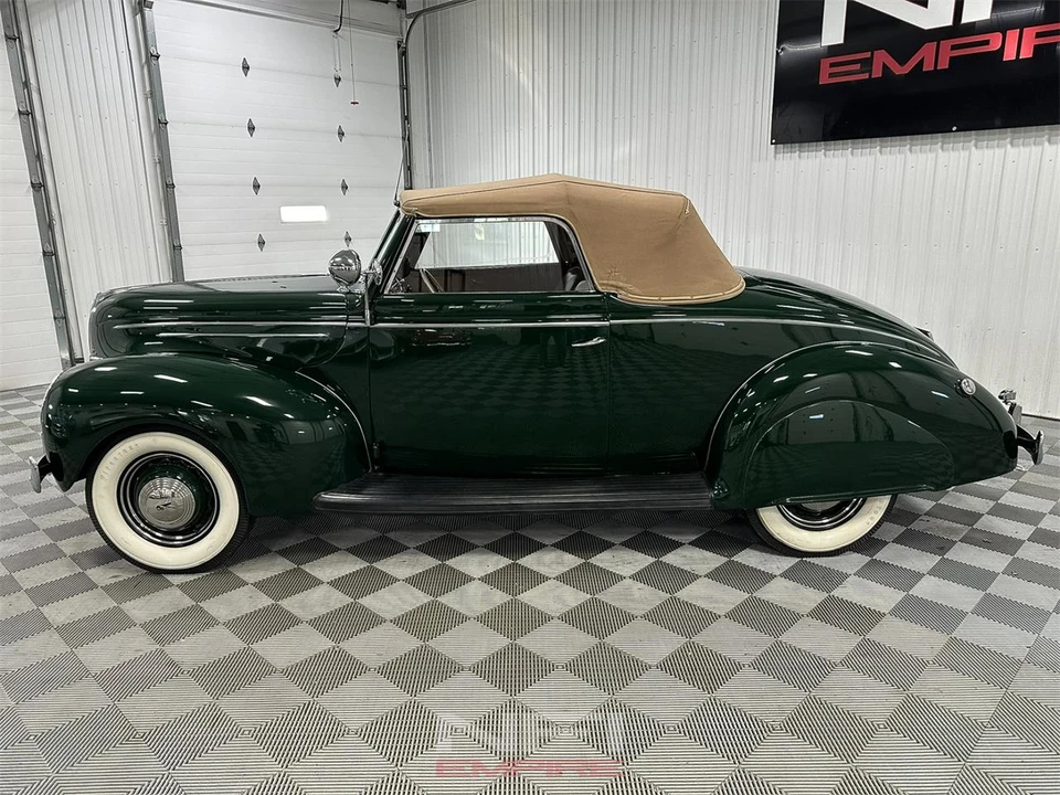 1939 Ford Standard & Deluxe & Super Deluxe - Image 4 of 31