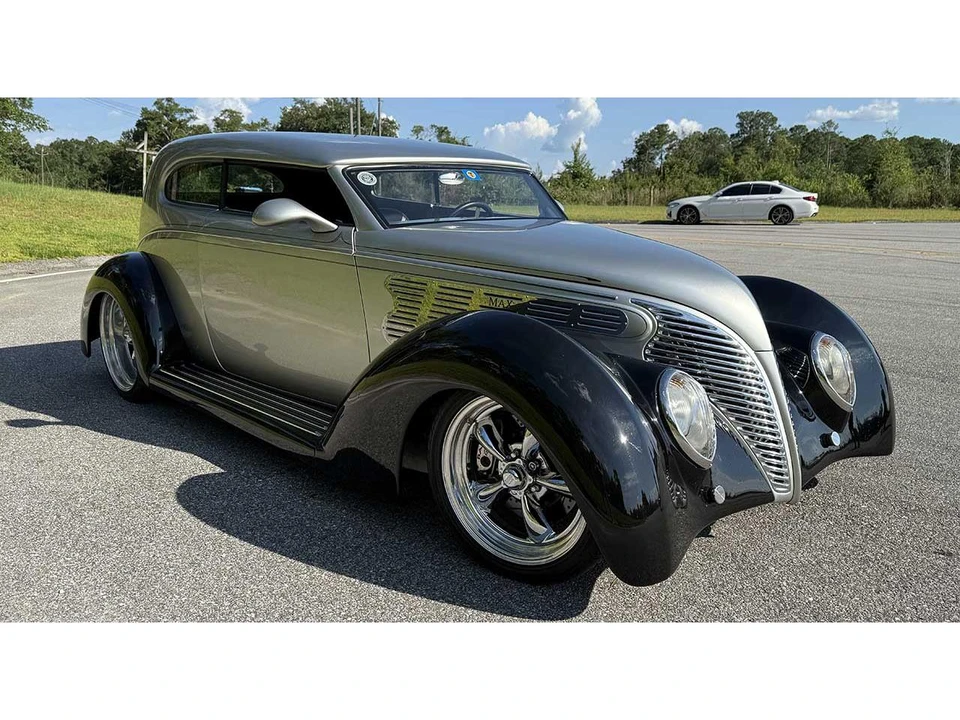 1939 Ford Standard & Deluxe & Super Deluxe - Image 2 of 21
