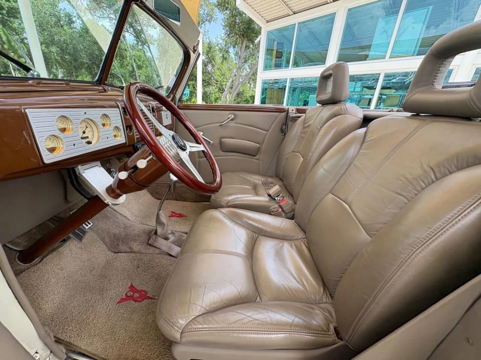 1939 Ford Standard & Deluxe & Super Deluxe - Image 28 of 31