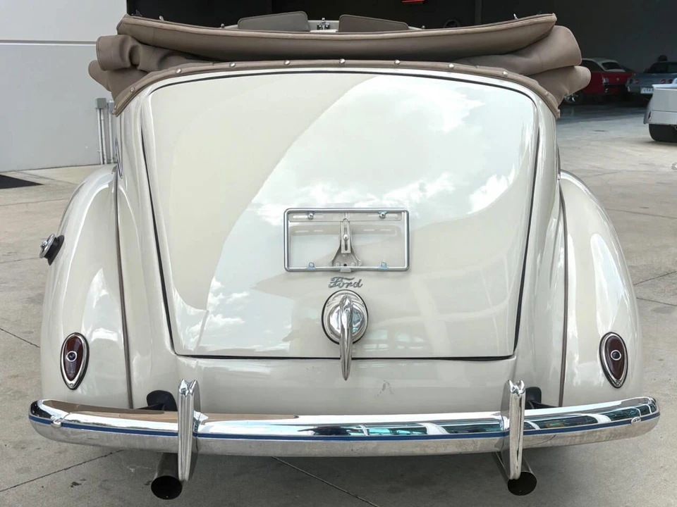 1939 Ford Standard & Deluxe & Super Deluxe - Image 7 of 31