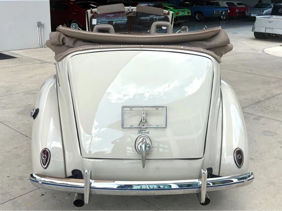 1939 Ford Standard & Deluxe & Super Deluxe - Image 8 of 31