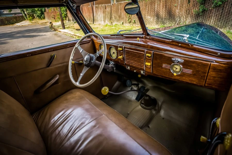 1939 Ford Standard & Deluxe & Super Deluxe - Image 6 of 12
