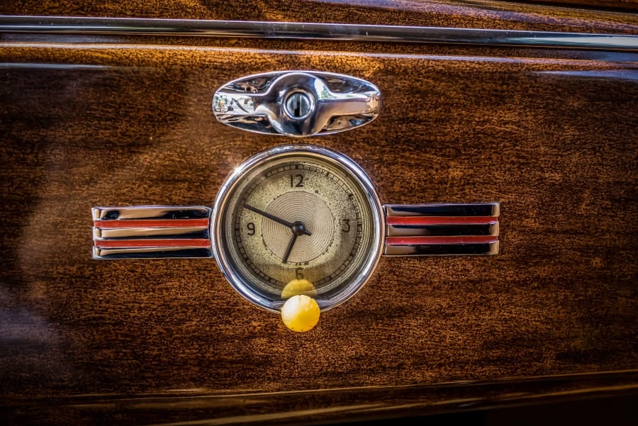 1939 Ford Standard & Deluxe & Super Deluxe - Image 9 of 12