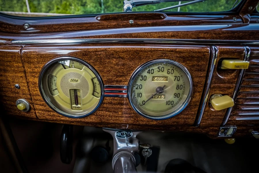 1939 Ford Standard & Deluxe & Super Deluxe - Image 10 of 12