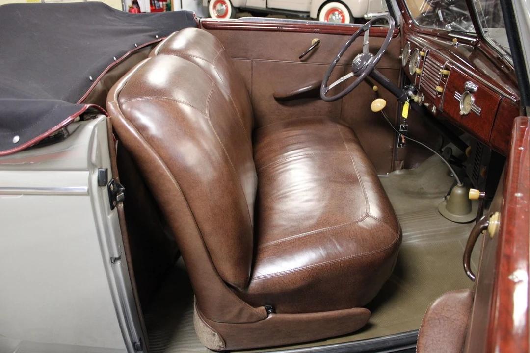 1939 Ford Standard & Deluxe & Super Deluxe - Image 12 of 24