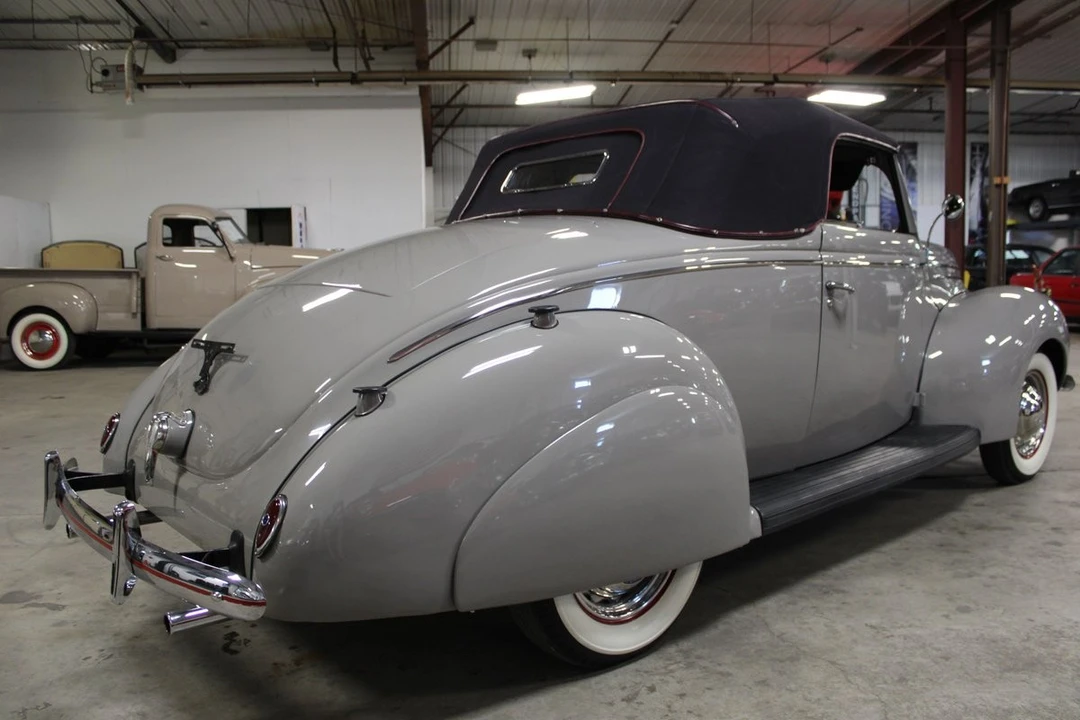 1939 Ford Standard & Deluxe & Super Deluxe - Image 18 of 24