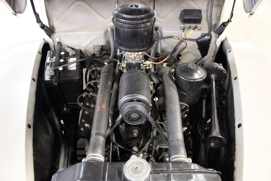 1939 Ford Standard & Deluxe & Super Deluxe - Image 16 of 24