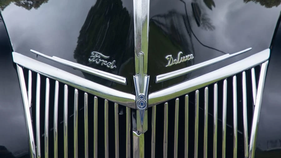 1939 Ford Standard & Deluxe & Super Deluxe - Image 9 of 13