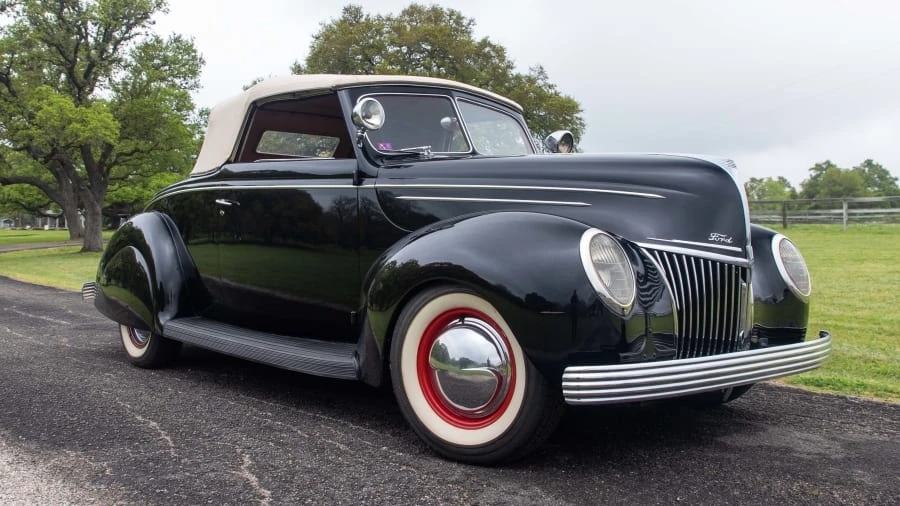 1939 Ford Standard & Deluxe & Super Deluxe - Image 10 of 13