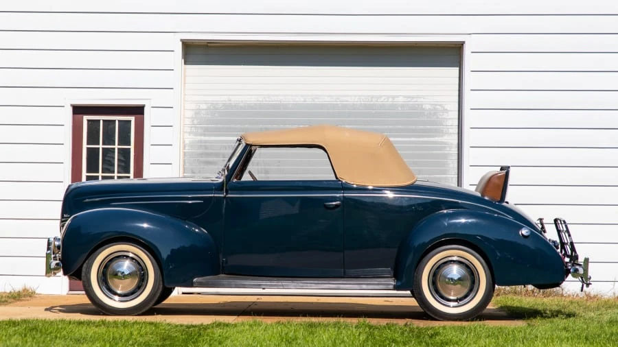 1939 Ford Standard & Deluxe & Super Deluxe - Image 2 of 13