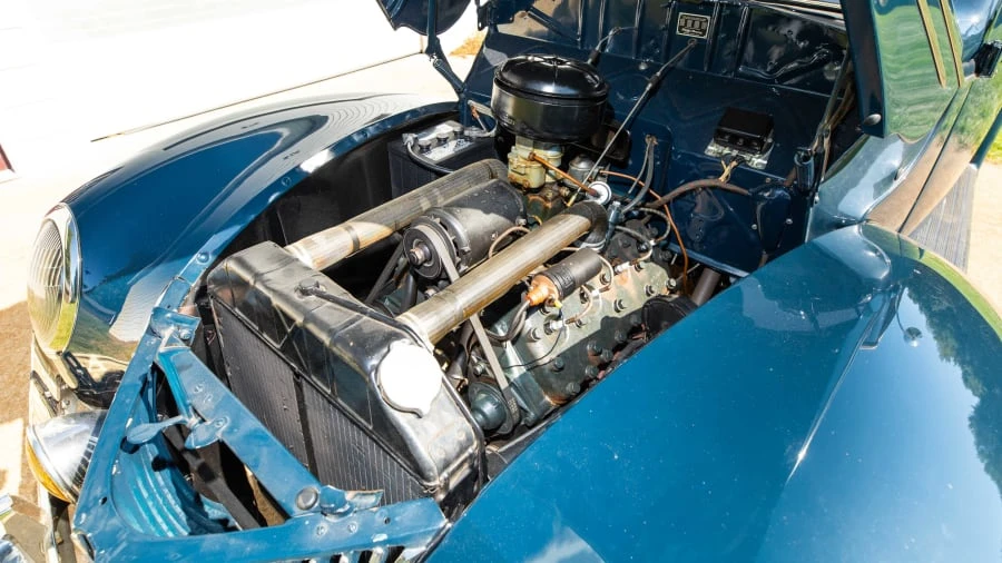 1939 Ford Standard & Deluxe & Super Deluxe - Image 6 of 13