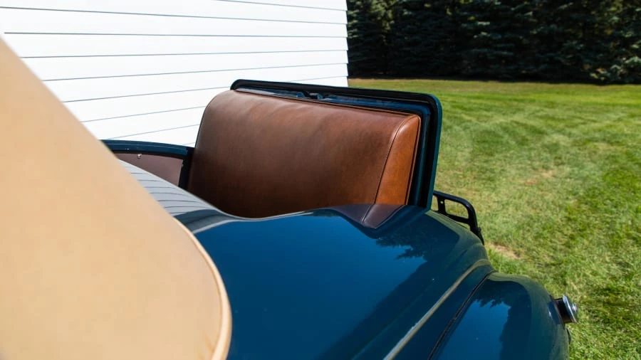 1939 Ford Standard & Deluxe & Super Deluxe - Image 12 of 13