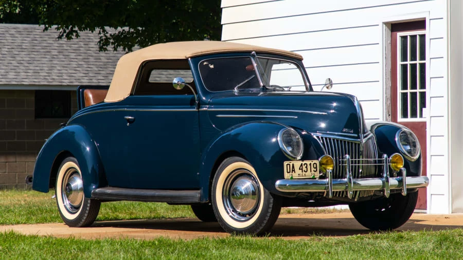 1939 Ford Standard & Deluxe & Super Deluxe - Image 13 of 13