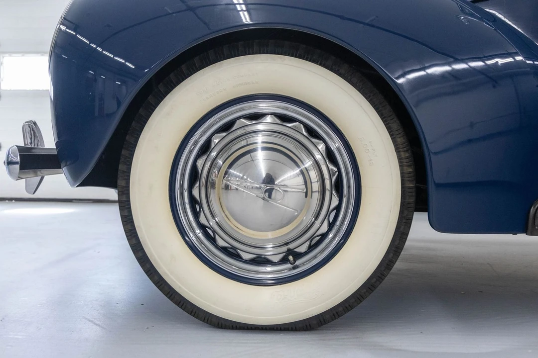 1939 Ford Standard & Deluxe & Super Deluxe - Image 29 of 31