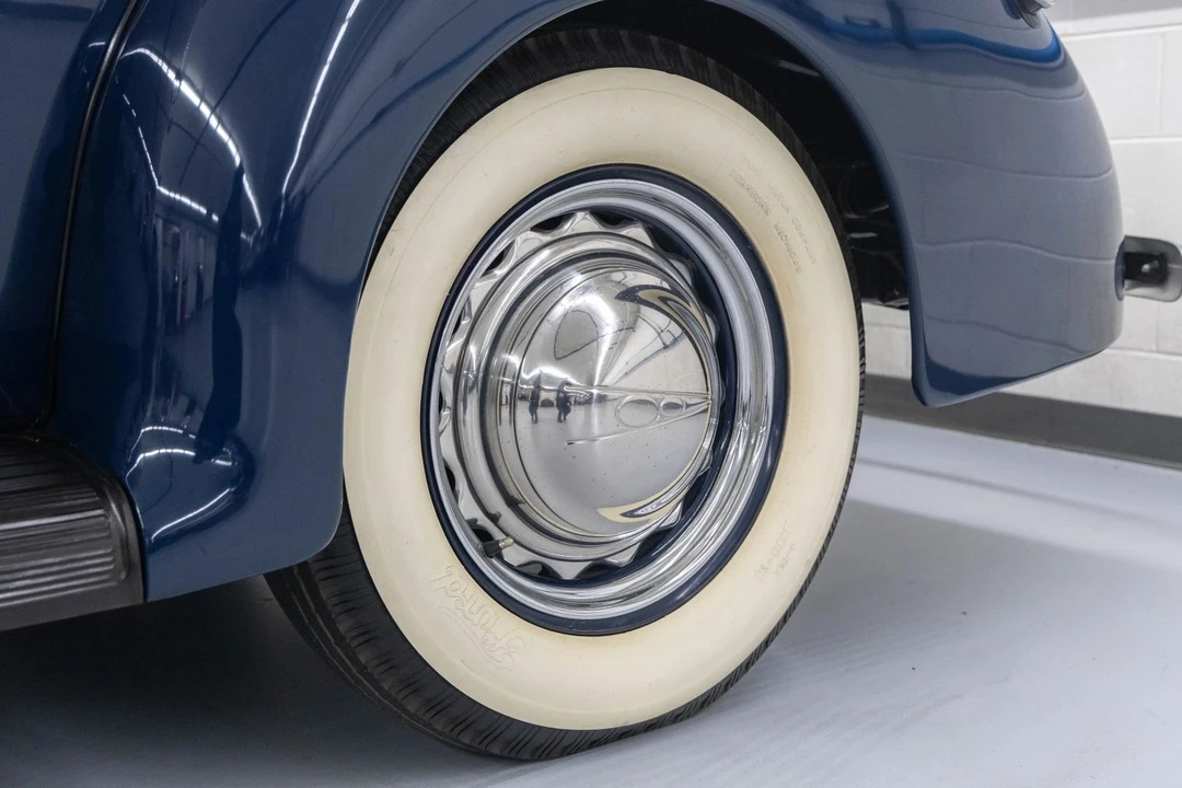 1939 Ford Standard & Deluxe & Super Deluxe - Image 28 of 31