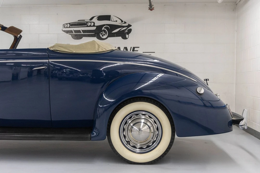 1939 Ford Standard & Deluxe & Super Deluxe - Image 23 of 31