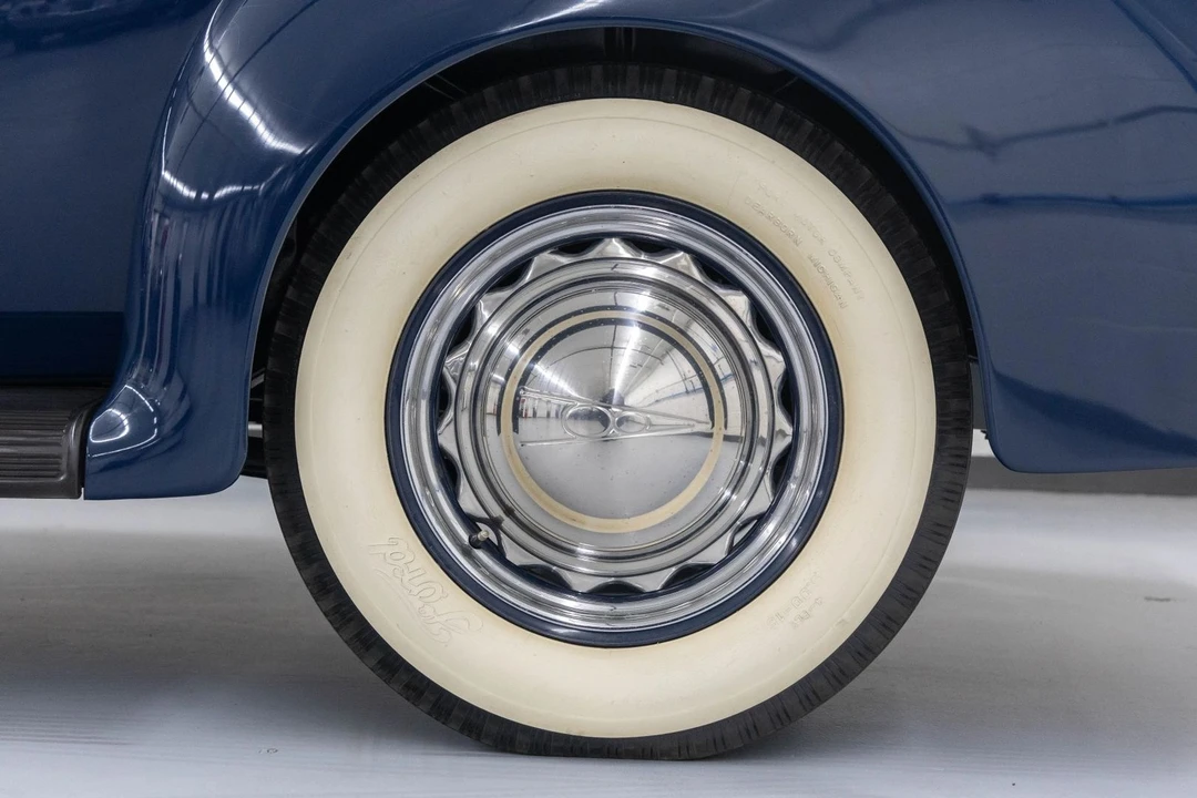 1939 Ford Standard & Deluxe & Super Deluxe - Image 27 of 31