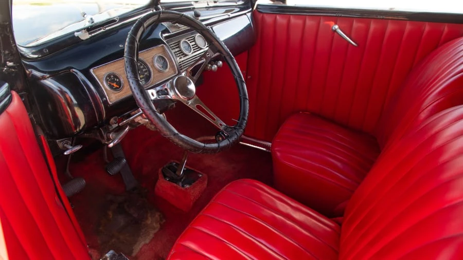 1939 Ford Standard & Deluxe & Super Deluxe - Image 4 of 13
