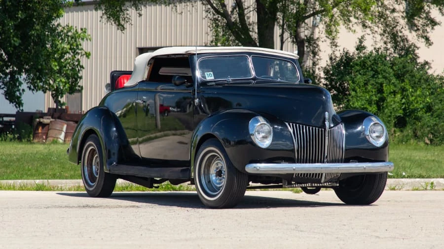 1939 Ford Standard & Deluxe & Super Deluxe - Image 12 of 13