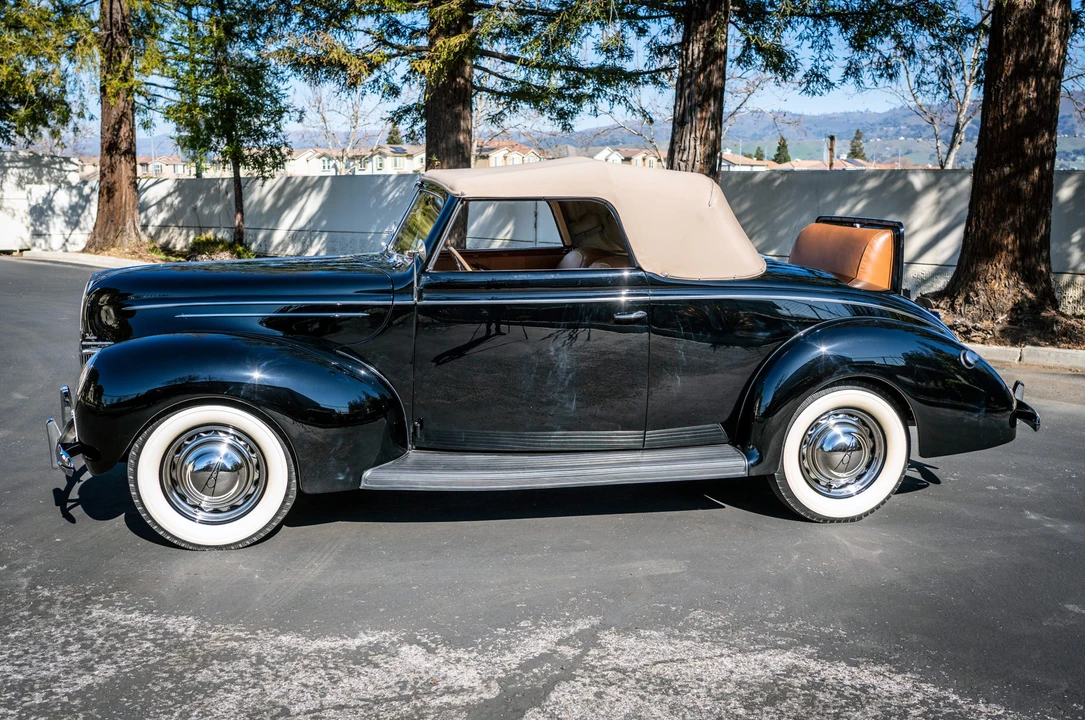 1939 Ford Standard & Deluxe & Super Deluxe - Image 4 of 31