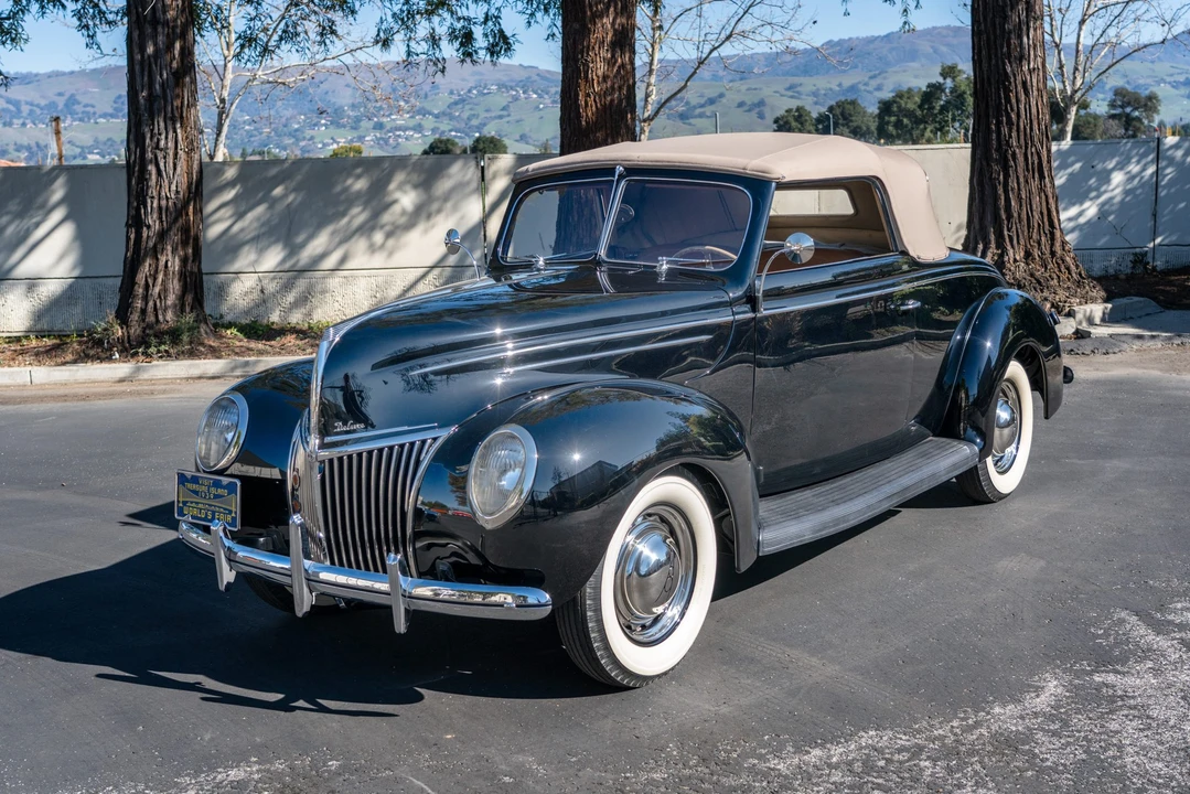 1939 Ford Standard & Deluxe & Super Deluxe - Image 2 of 31