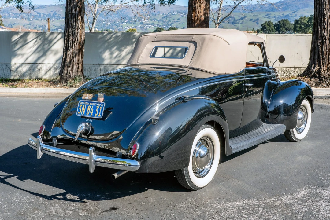 1939 Ford Standard & Deluxe & Super Deluxe - Image 6 of 31