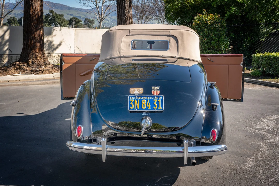 1939 Ford Standard & Deluxe & Super Deluxe - Image 10 of 31