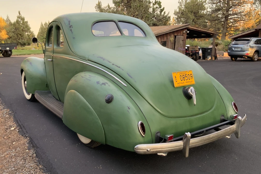 1939 Ford Standard & Deluxe & Super Deluxe - Image 9 of 31