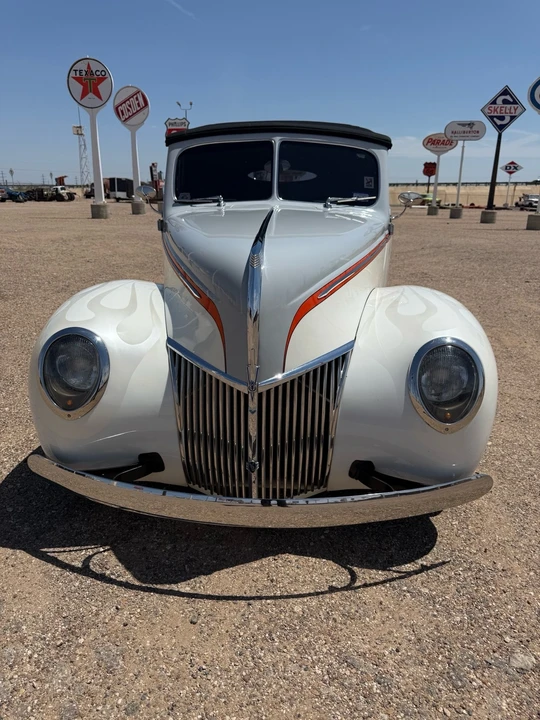 1939 Ford Standard & Deluxe & Super Deluxe - Image 5 of 21
