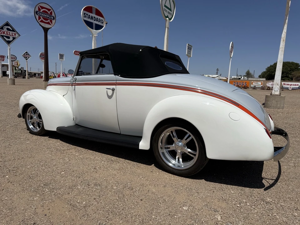 1939 Ford Standard & Deluxe & Super Deluxe - Image 6 of 21