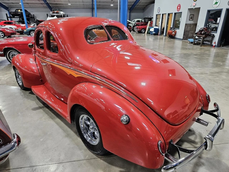 1939 Ford Standard & Deluxe & Super Deluxe - Image 6 of 10