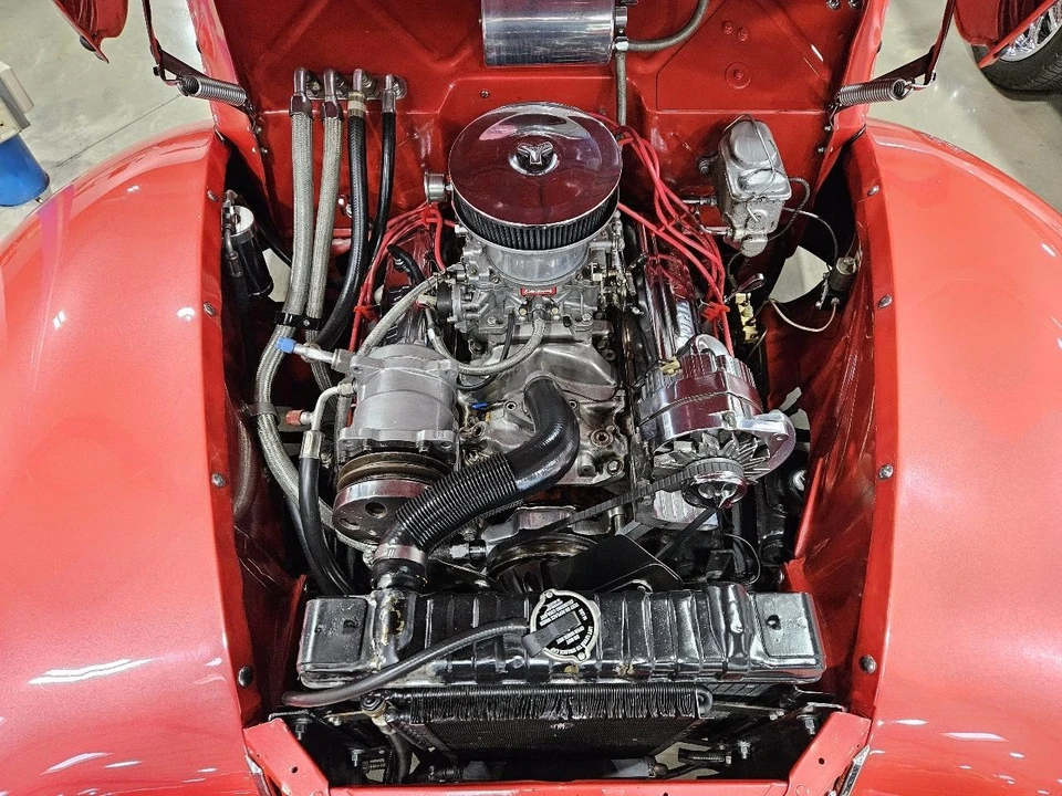 1939 Ford Standard & Deluxe & Super Deluxe - Image 8 of 10