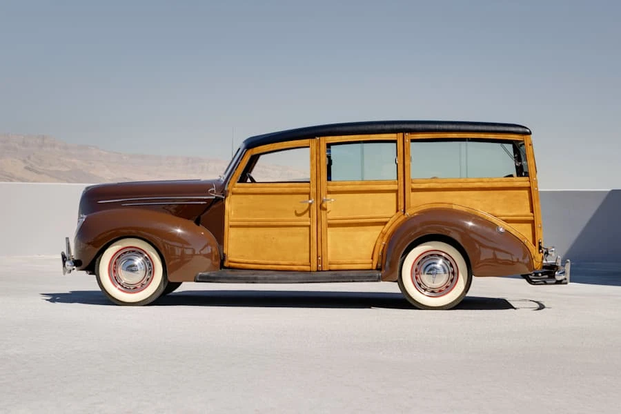 1939 Ford Standard & Deluxe & Super Deluxe - Image 2 of 31
